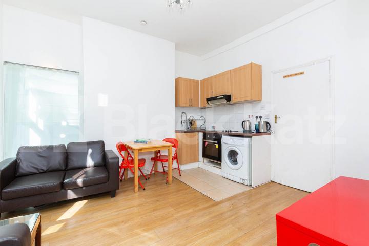 Located a stone throw from old Street station and close the trendy shoreditch City Road, Old Street - Shoreditch